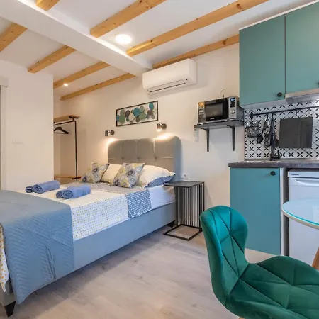 Maison d'hôtes Old Town & Ela Place 3*